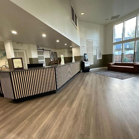 临近加州大学戴维斯分校的戴维斯戴斯酒店 外观 照片